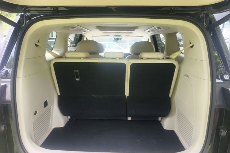 Used VOYAH Dream 2025 PHEV Four-Wheel Drive Prestige Kunpeng Edition Trunk