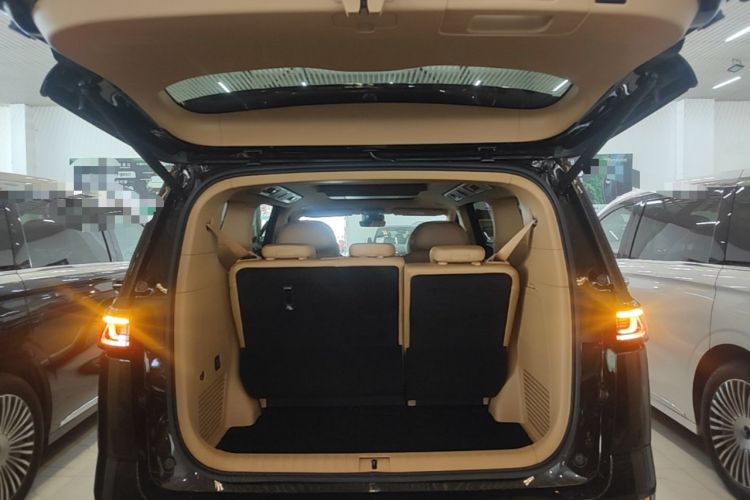 Used VOYAH Dream 2025 PHEV Four-Wheel Drive Prestige Kunpeng Edition Trunk
