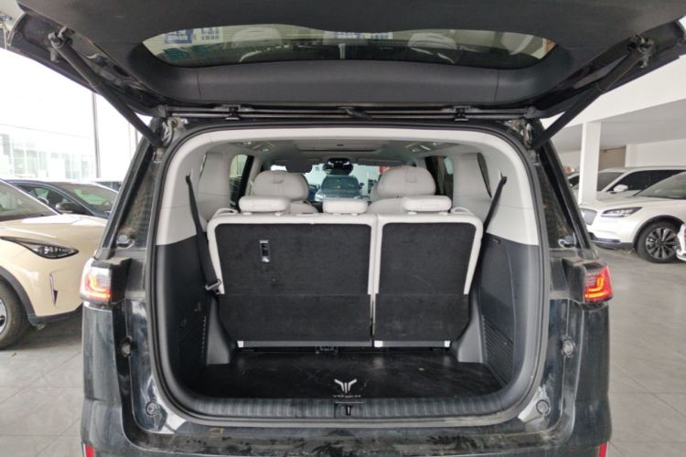 Used VOYAH Dream 2025 PHEV Four-Wheel-Drive Flagship Version – Qiankun Edition Trunk