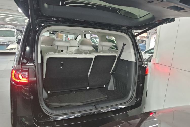 Used VOYAH Dream 2025 PHEV Four-Wheel Drive Prestige Kunpeng Edition Trunk