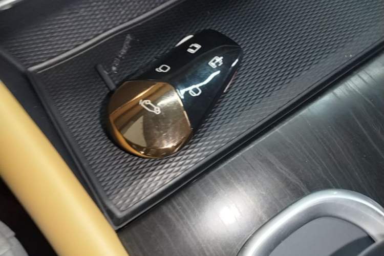 Used VOYAH Dream 2025 EV Long-range Century Edition Vehicle Key