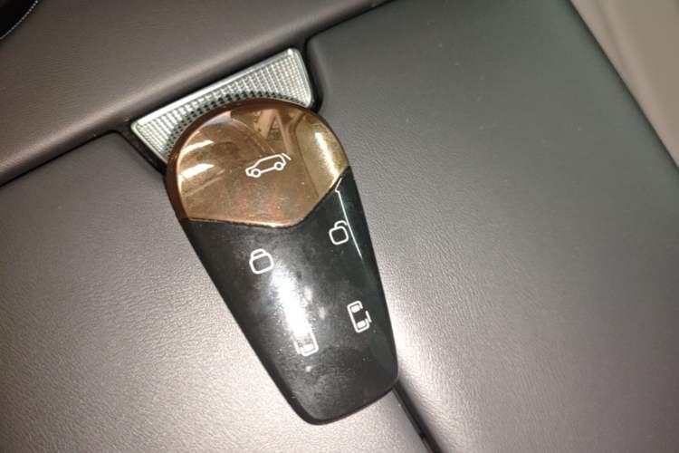 Used VOYAH Dream 2025 EV Four-Wheel-Drive Flagship Qiankun Version Vehicle Key