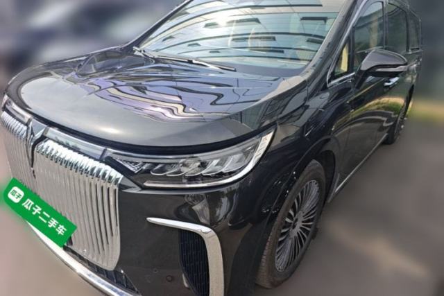 VOYAH Dream 2025 PHEV Four-Wheel-Drive Flagship Kunpeng Edition с пробегом