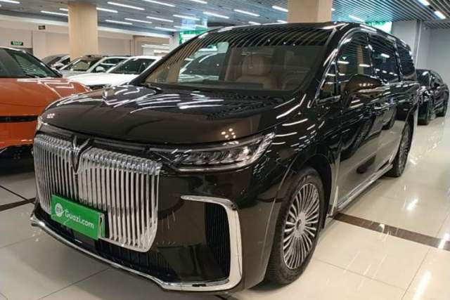 Used VOYAH Dream 2025 PHEV Four-Wheel Drive Prestige Kunpeng Edition