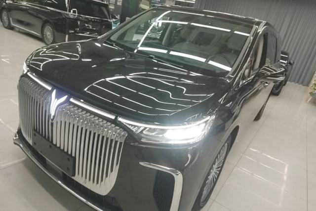 Used VOYAH Dream 2025 PHEV Four-Wheel Drive Prestige Kunpeng Edition