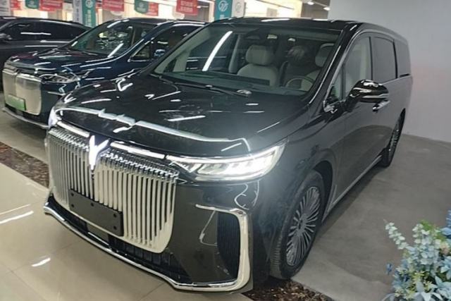 Used VOYAH Dream 2025 PHEV Four-Wheel Drive Prestige Kunpeng Edition
