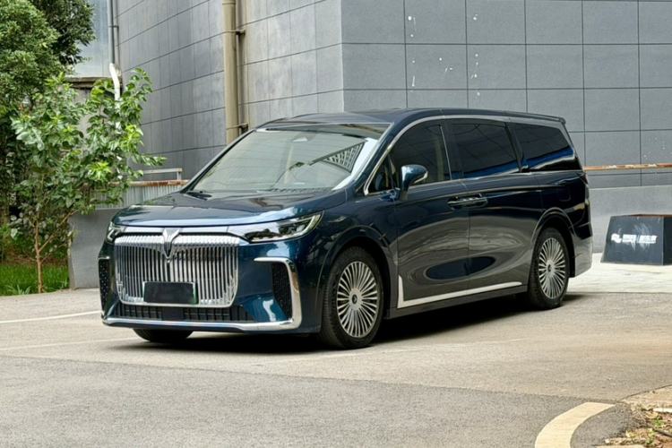 VOYAH Dream 2025 PHEV Four-Wheel Drive Excellence Kunpeng Edition