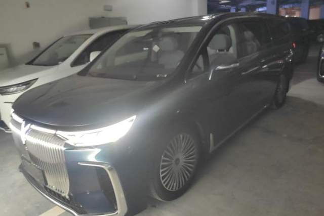 Used VOYAH Dream 2025 PHEV Four-Wheel-Drive Flagship Kunpeng Edition