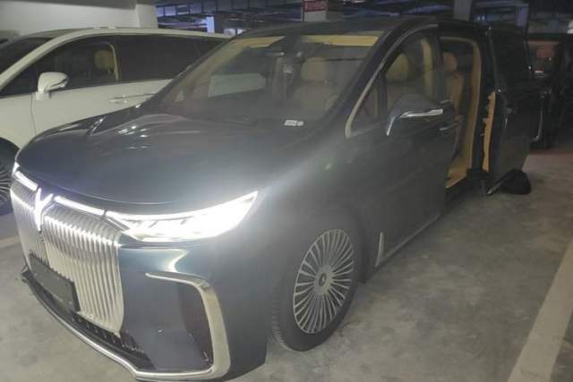Used VOYAH Dream 2025 PHEV Four-Wheel-Drive Flagship Kunpeng Edition