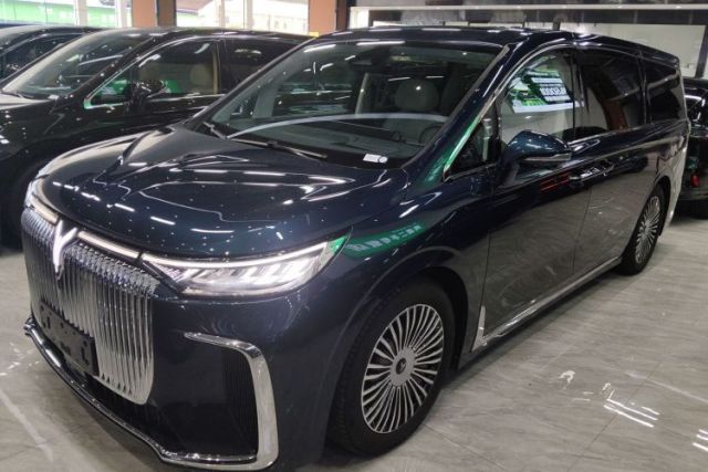 Used VOYAH Dream 2025 PHEV Four-Wheel-Drive Flagship Kunpeng Edition