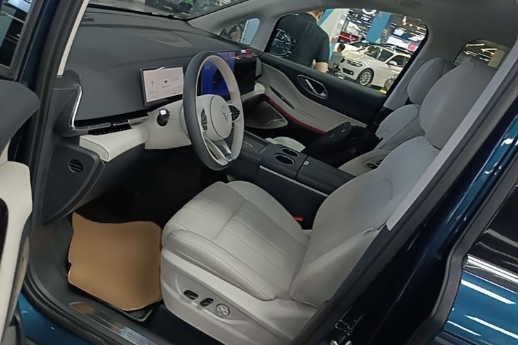 Used VOYAH Dream 2025 PHEV Four-Wheel-Drive Flagship Kunpeng Edition Driver Seat