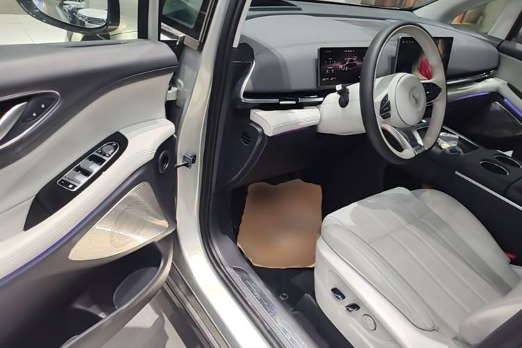 Used VOYAH Dream 2025 PHEV Four-Wheel-Drive Flagship Version – Qiankun Edition Driver Seat