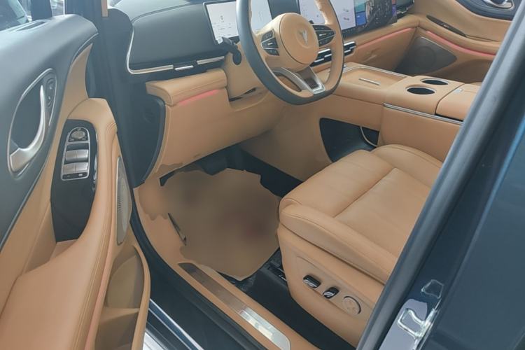Used VOYAH Dream 2025 PHEV Four-Wheel-Drive Flagship Kunpeng Edition Driver Seat