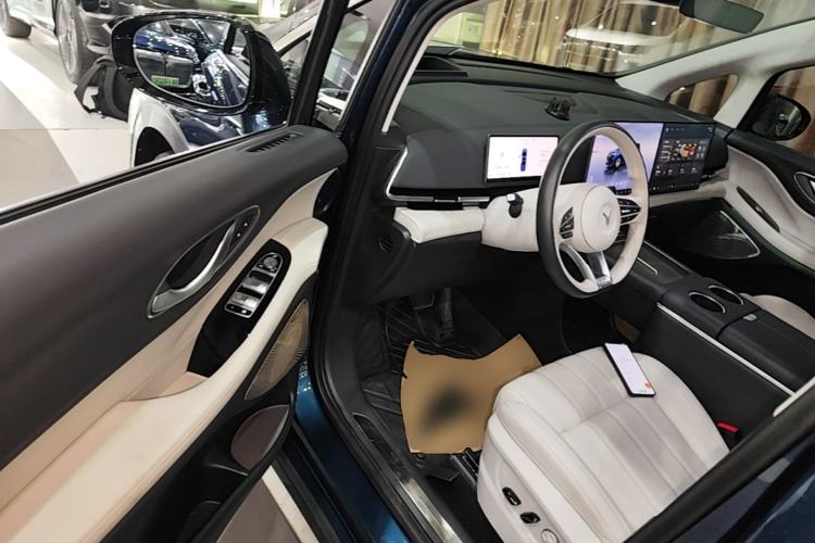 Used VOYAH Dream 2025 PHEV Four-Wheel-Drive Flagship Kunpeng Edition Driver Seat
