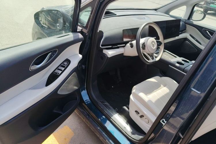 Used VOYAH Dream 2025 PHEV Four-Wheel-Drive Flagship Kunpeng Edition Driver Seat