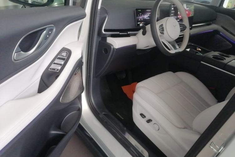 Used VOYAH Dream 2025 PHEV Four-Wheel-Drive Flagship Version – Qiankun Edition Driver Seat