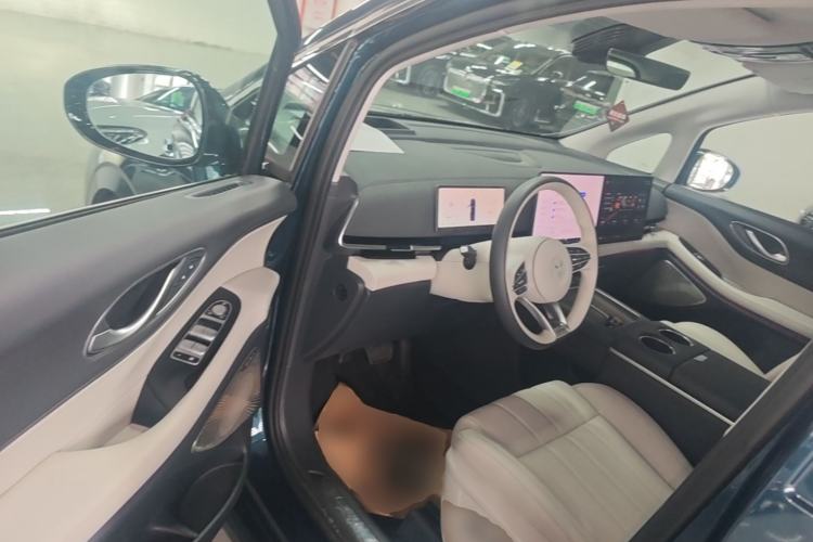 Used VOYAH Dream 2025 PHEV Four-Wheel-Drive Flagship Kunpeng Edition Driver Seat