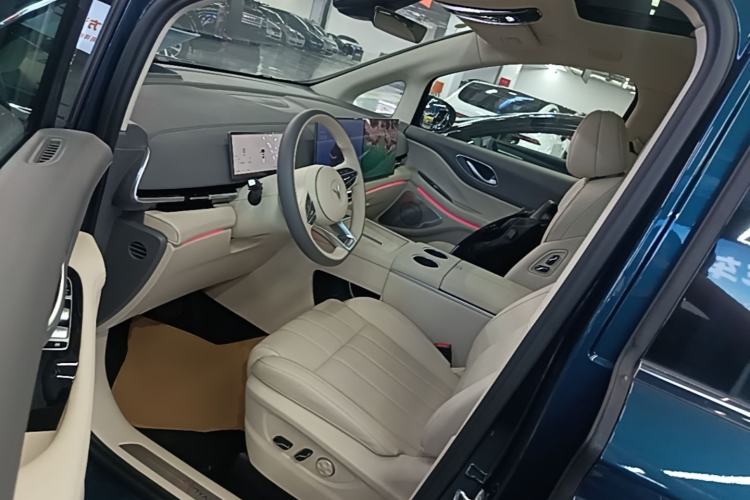 Used VOYAH Dream 2025 PHEV Four-Wheel-Drive Flagship Kunpeng Edition Driver Seat