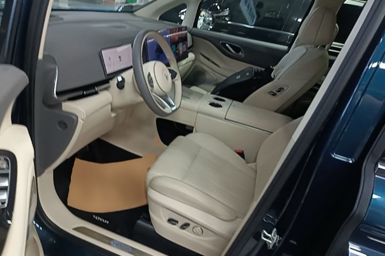 Used VOYAH Dream 2025 PHEV Four-Wheel-Drive Flagship Kunpeng Edition Driver Seat