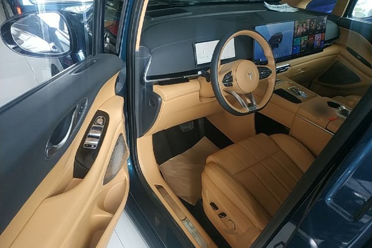 Used VOYAH Dream 2025 PHEV Four-Wheel-Drive Flagship Kunpeng Edition Driver Seat
