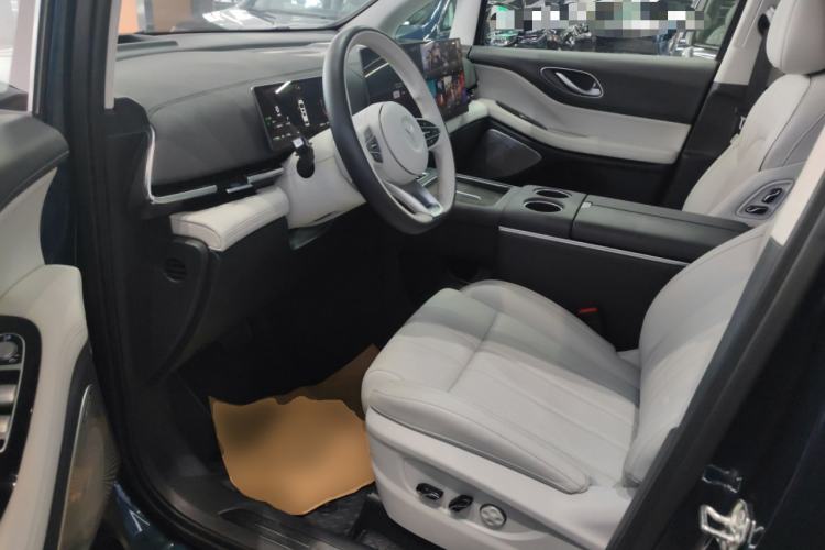 Used VOYAH Dream 2025 PHEV Four-Wheel-Drive Flagship Kunpeng Edition Driver Seat