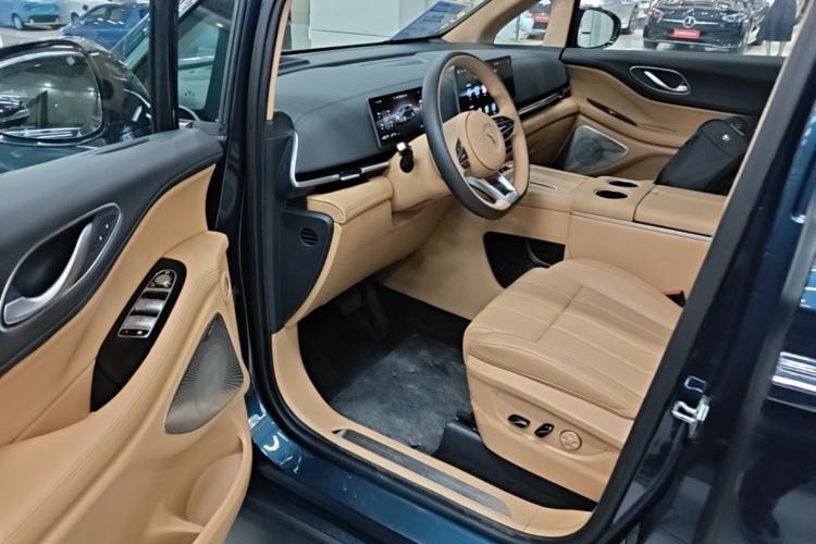 Used VOYAH Dream 2025 PHEV Four-Wheel Drive Prestige Qiankun Edition Driver Seat