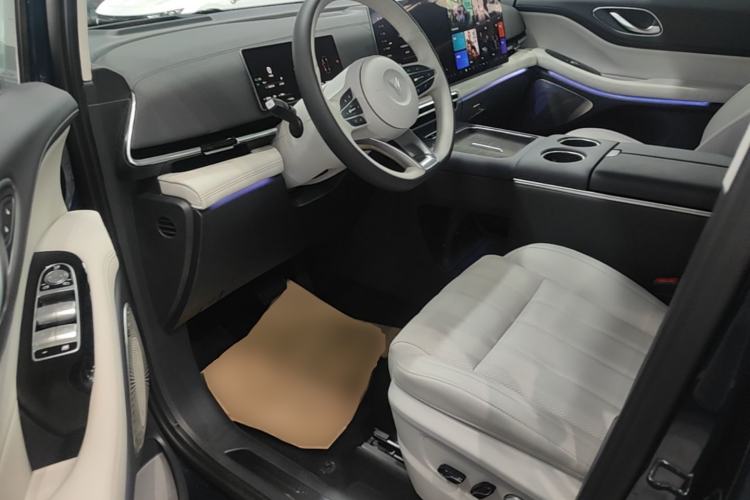 Used VOYAH Dream 2025 PHEV Four-Wheel-Drive Flagship Kunpeng Edition Driver Seat