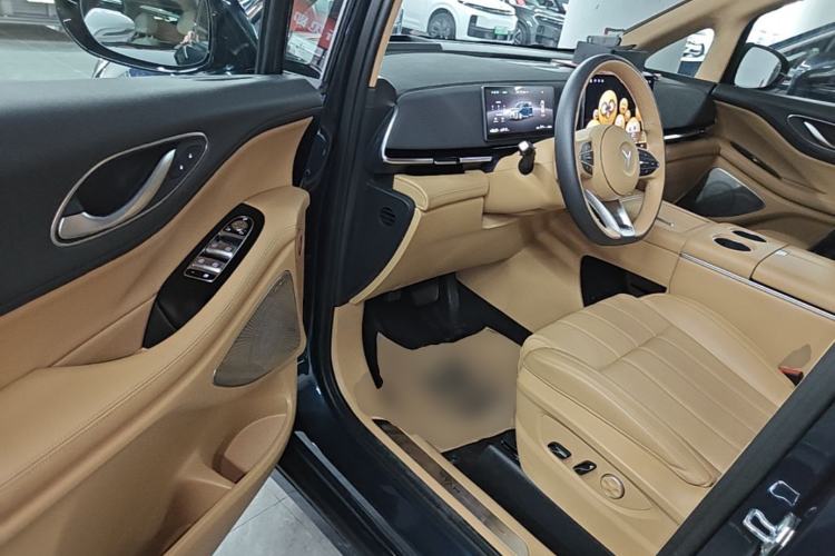Used VOYAH Dream 2025 PHEV Four-Wheel Drive Prestige Qiankun Edition Driver Seat