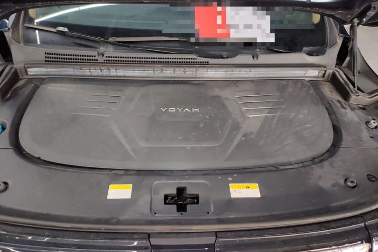 Used VOYAH Dream 2025 PHEV Four-Wheel-Drive Flagship Kunpeng Edition Engine Bay