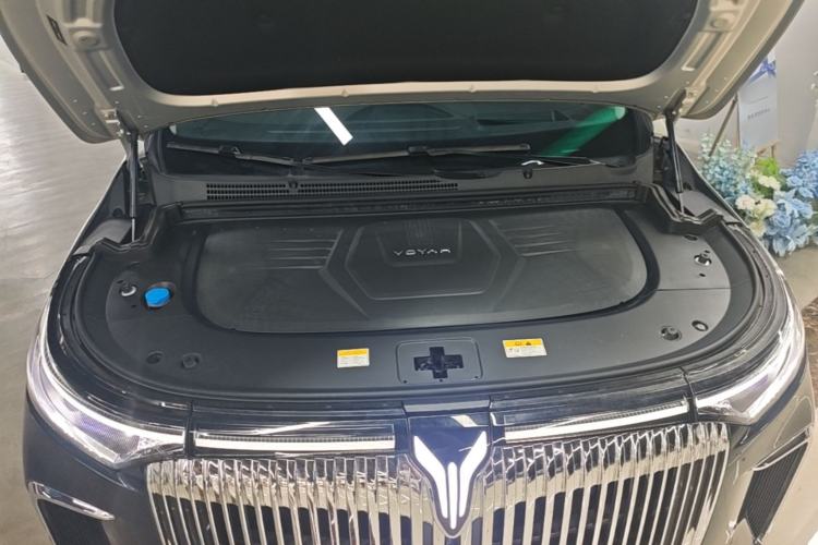 Used VOYAH Dream 2025 PHEV Four-Wheel-Drive Flagship Version – Qiankun Edition Engine Bay