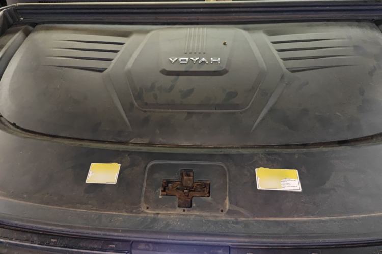 Used VOYAH Dream 2025 PHEV Four-Wheel-Drive Flagship Kunpeng Edition Engine Bay