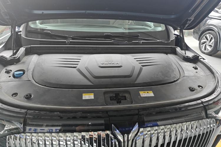 Used VOYAH Dream 2025 PHEV Four-Wheel-Drive Flagship Kunpeng Edition Engine Bay