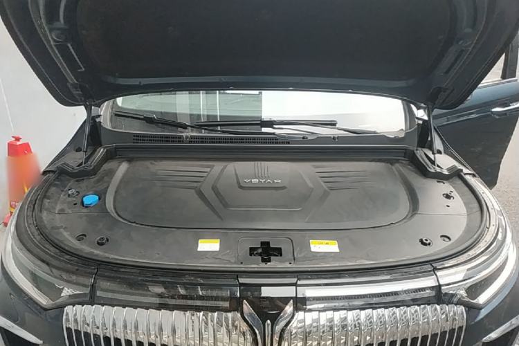Used VOYAH Dream 2025 PHEV Four-Wheel Drive Prestige Kunpeng Edition Engine Bay