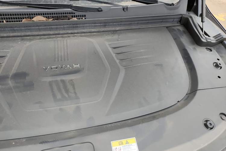 Used VOYAH Dream 2025 PHEV Four-Wheel-Drive Flagship Kunpeng Edition Engine Bay Left