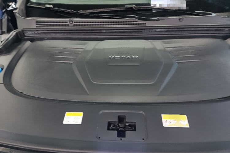 Used VOYAH Dream 2025 PHEV Four-Wheel-Drive Flagship Kunpeng Edition Engine Bay