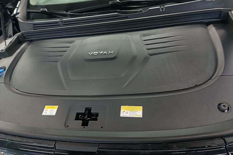 Used VOYAH Dream 2025 PHEV Four-Wheel-Drive Flagship Kunpeng Edition Engine Bay