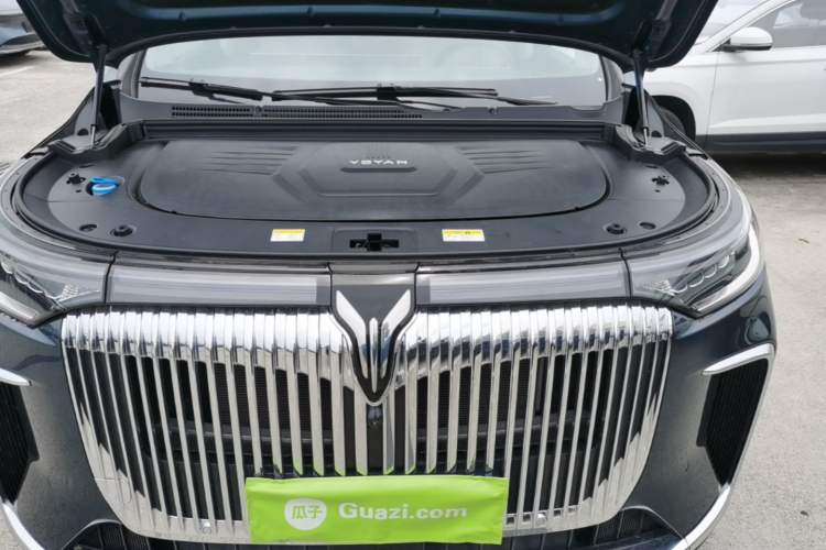 Used VOYAH Dream 2025 PHEV Four-Wheel-Drive Flagship Kunpeng Edition Engine Bay