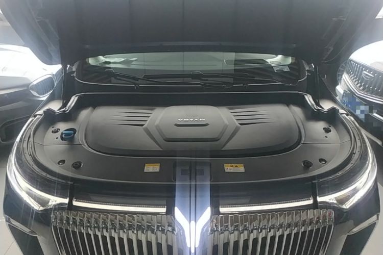 Used VOYAH Dream 2025 PHEV Four-Wheel-Drive Flagship Kunpeng Edition Engine Bay