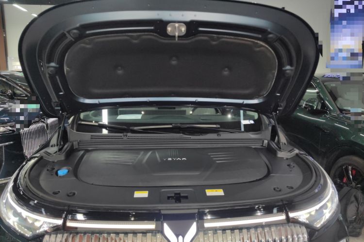 Used VOYAH Dream 2025 PHEV Four-Wheel-Drive Flagship Kunpeng Edition Engine Bay