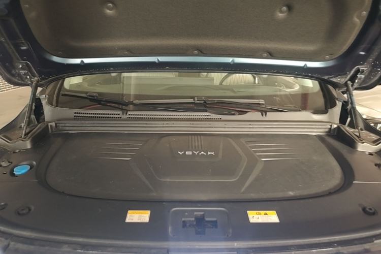 Used VOYAH Dream 2025 PHEV Four-Wheel-Drive Flagship Kunpeng Edition Engine Bay