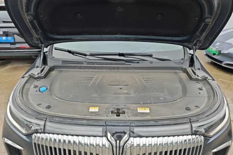 Used VOYAH Dream 2025 PHEV Four-Wheel Drive Prestige Kunpeng Edition Engine Bay