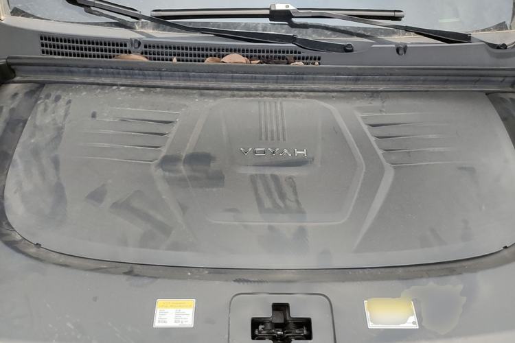 Used VOYAH Dream 2025 PHEV Four-Wheel-Drive Flagship Kunpeng Edition Engine Bay
