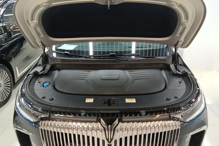 Used VOYAH Dream 2025 PHEV Four-Wheel-Drive Flagship Version – Qiankun Edition Engine Bay