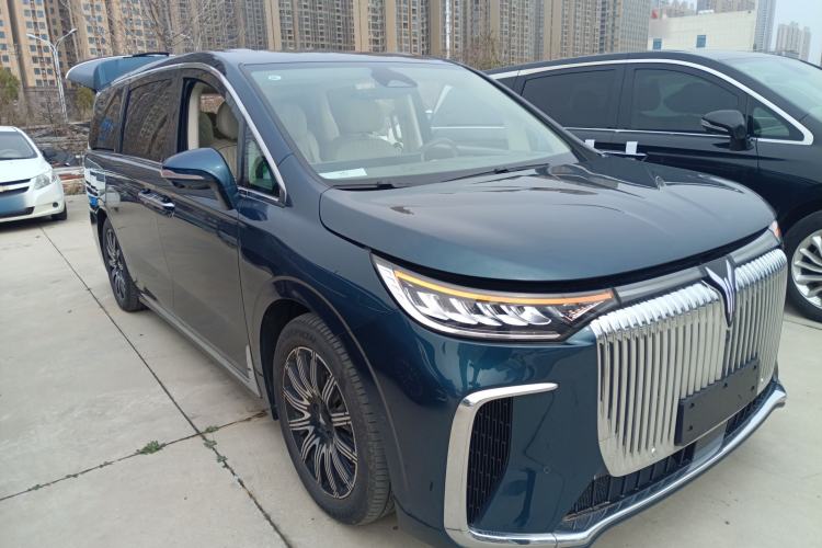 Used VOYAH Dream 2025 EV Four-Wheel Drive Flagship Kunpeng Edition Exterior 1