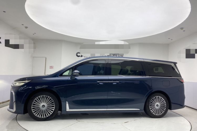Used VOYAH Dream 2025 PHEV Four-Wheel-Drive Flagship Kunpeng Edition Exterior 1