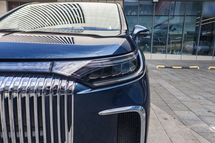 Used VOYAH Dream 2025 PHEV Four-Wheel-Drive Flagship Kunpeng Edition Exterior 1