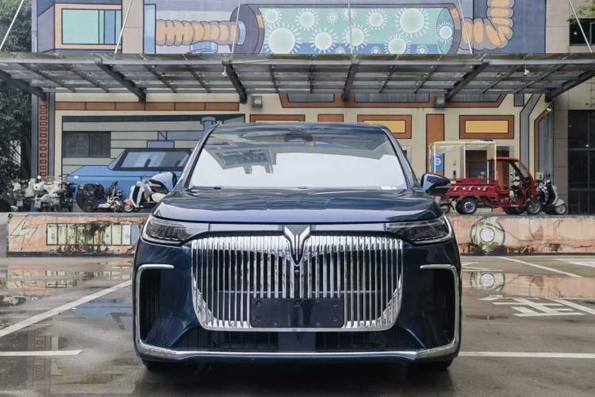 Used VOYAH Dream 2025 PHEV Four-Wheel-Drive Flagship Kunpeng Edition Exterior 1