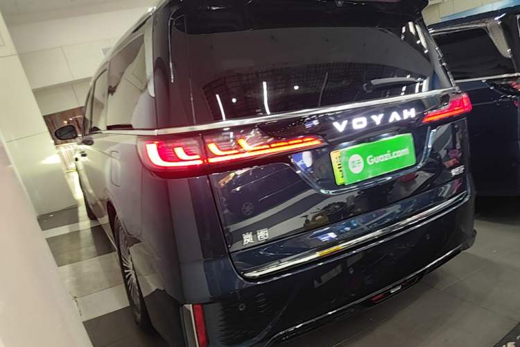 Used VOYAH Dream 2025 PHEV Four-Wheel-Drive Flagship Version – Qiankun Edition Exterior 2