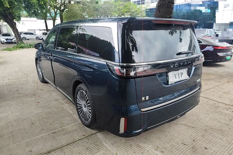 Used VOYAH Dream 2025 PHEV Four-Wheel Drive Prestige Qiankun Edition Exterior 2