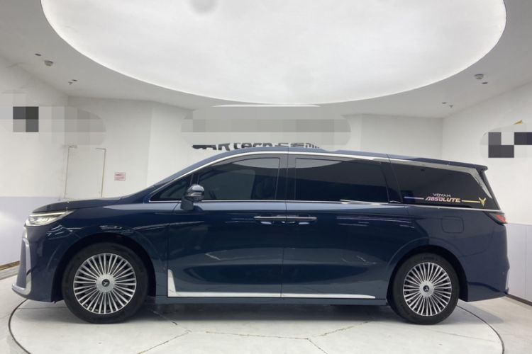 Used VOYAH Dream 2025 PHEV Four-Wheel Drive Excellence Kunpeng Edition Exterior 2